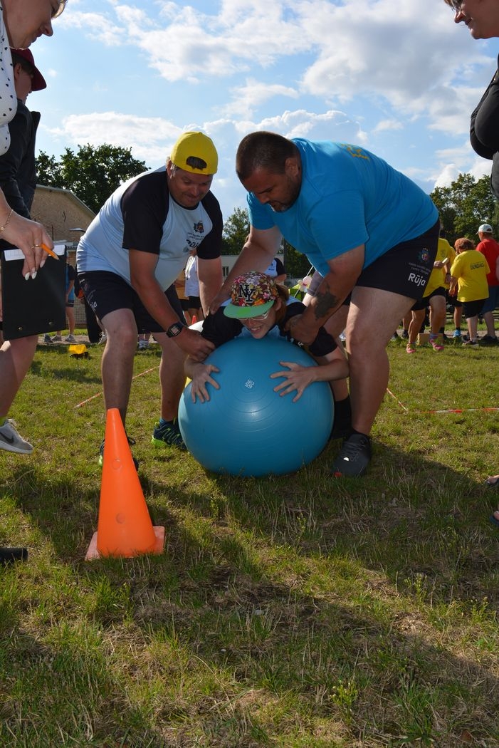 Sporta spēles “Ciemos pie zaķa” dalībnieki